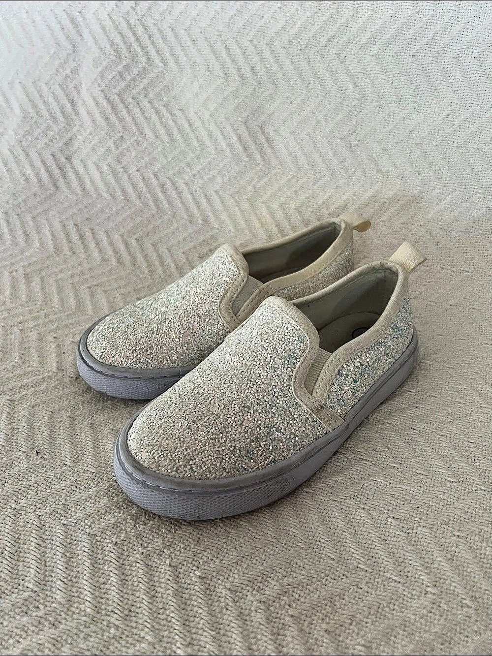Cat & Jack Yana Slip-On Glitter Sneakers Girls US 9